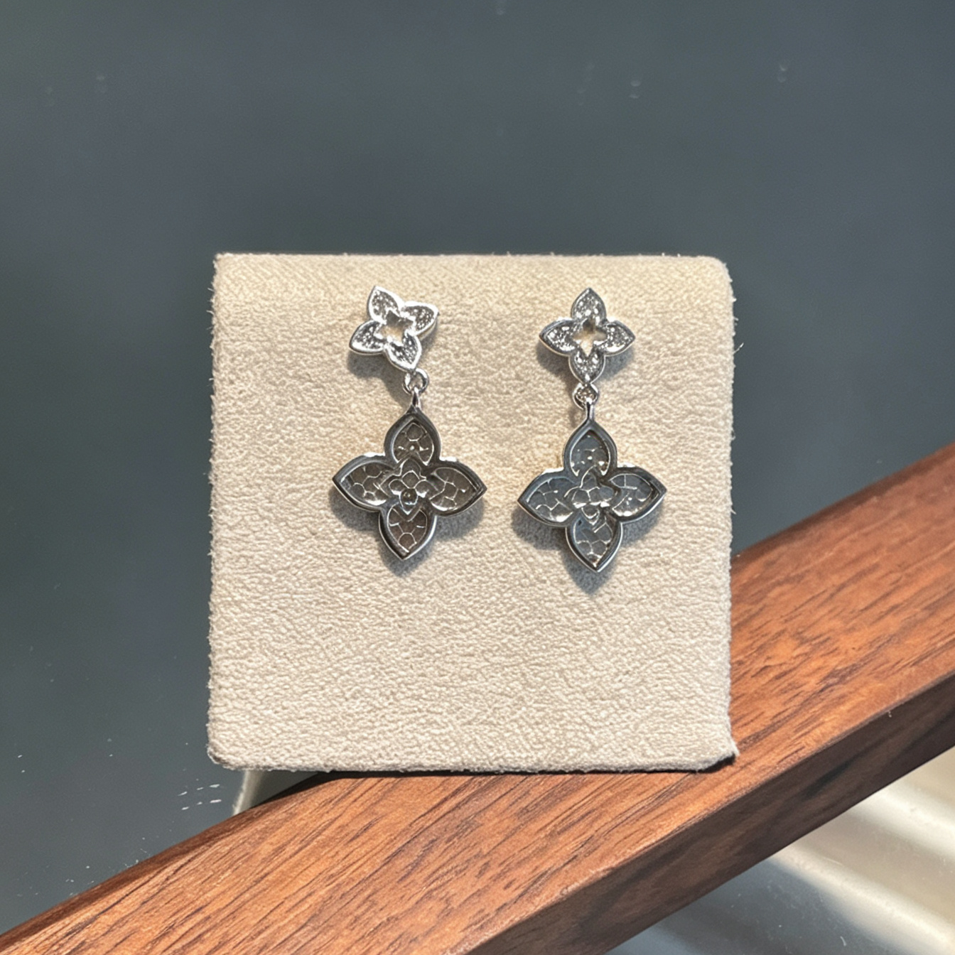 Lattice Flora Collection