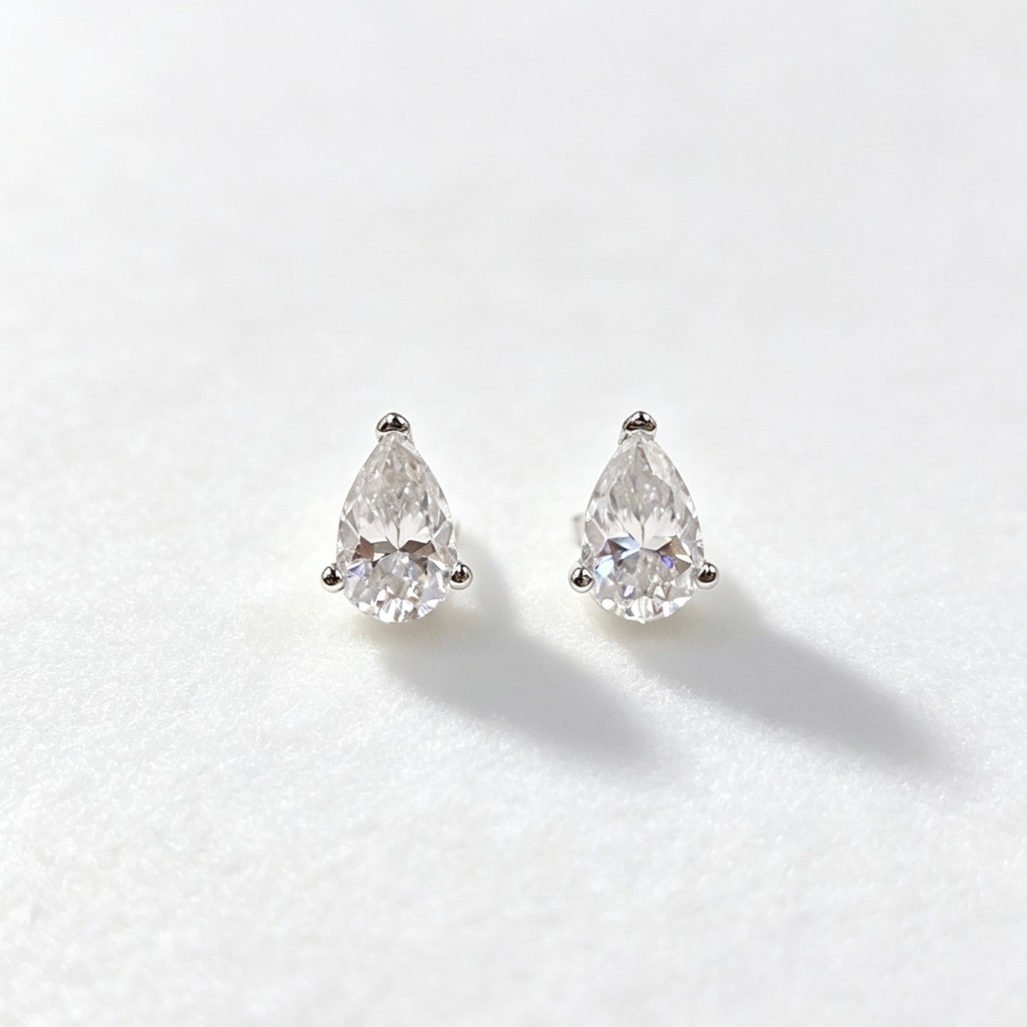 Pear‑Shaped Moissanite Stud Earrings